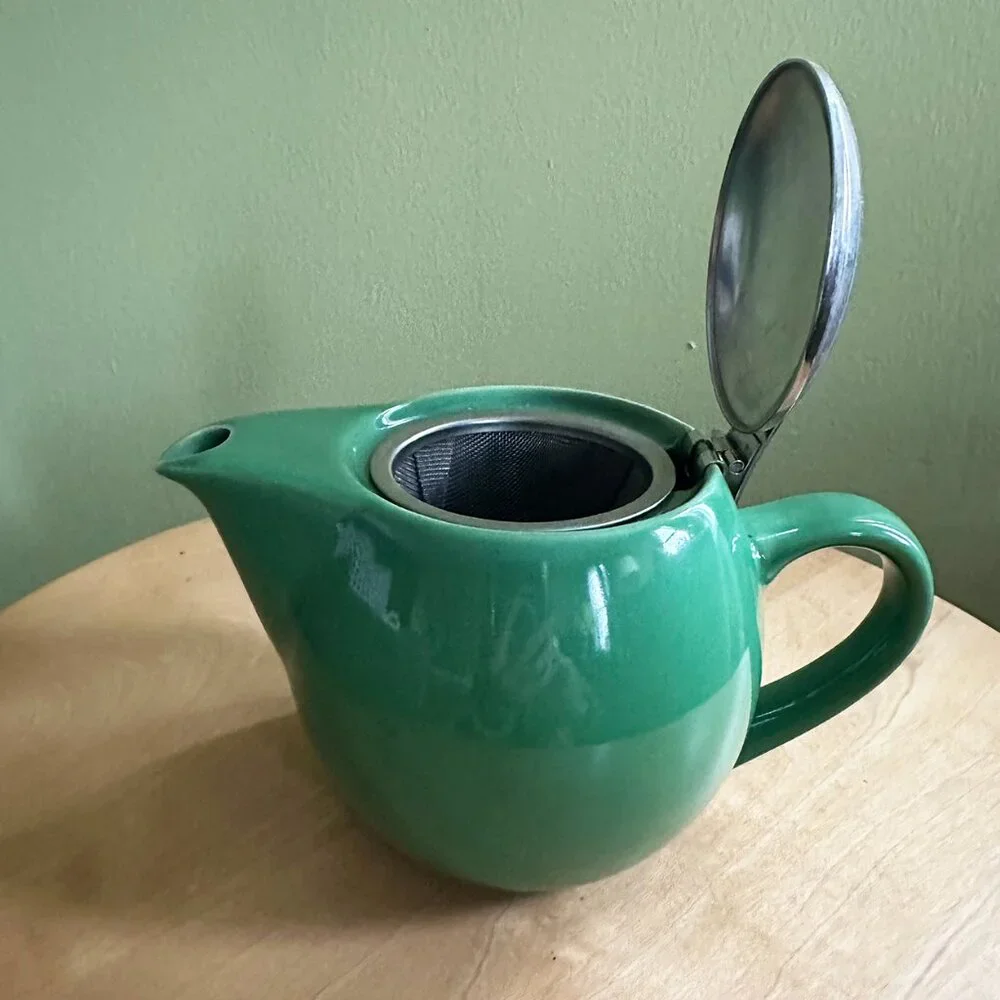 Hues N Brews Green Ceramic Teapot